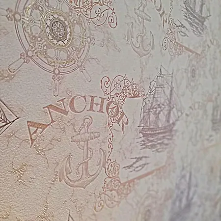 Ilarion 5 At Center * Warna