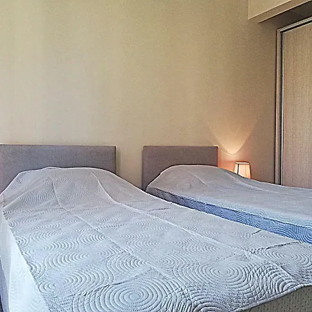 Apartment Ilarion 5 At Center Warna