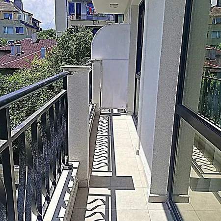 Ilarion 5 At Center Apartment *